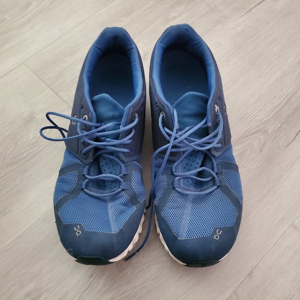 On Cloud Running Shoes - image 1